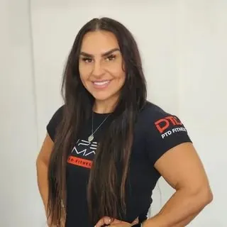 Hollie, Coach · Dubai